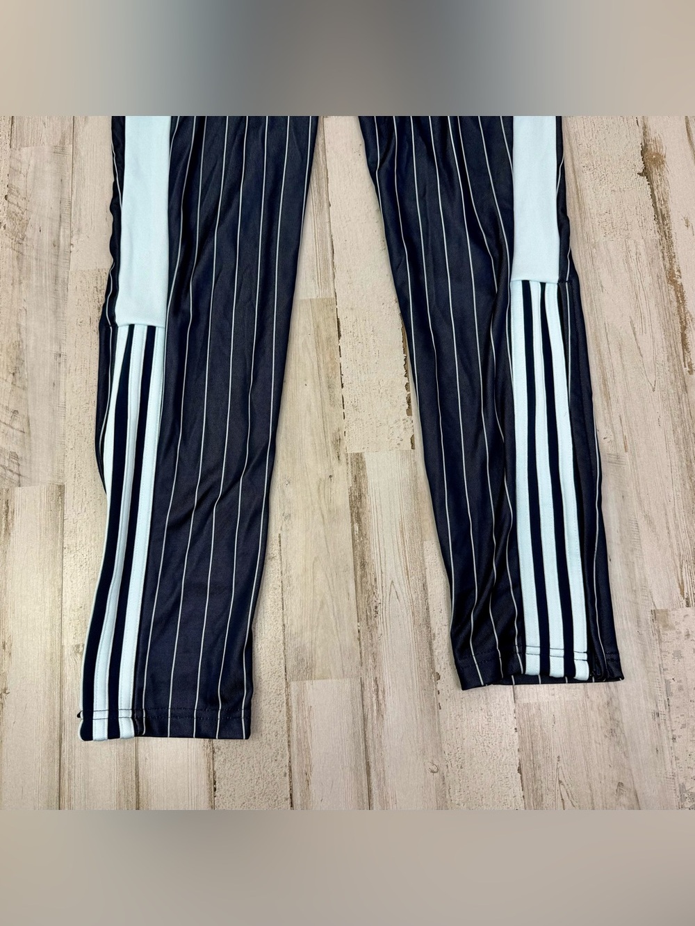 Adidas Climalite Men’s Small Sweatpants Blue Light Blue Stripe - Picture 3 of 10
